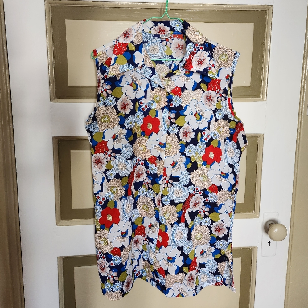 1960s style button-down tunic